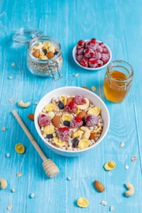 Oatmeal with Nuts and Berries